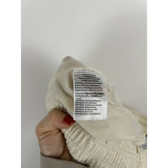 NFL Raiders Shorts All White Size Large Men's Jumbotron Arch Logo - Picture 8 of 12